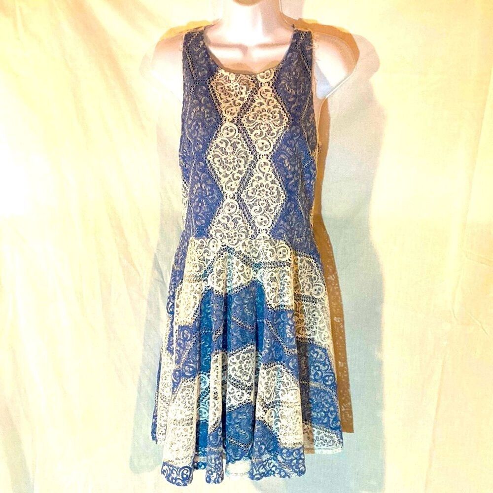 DINA BE blue white lace overlay scoop neck sleeveless a-line dress L